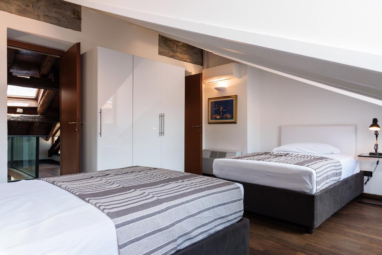 Palazzo Del Pero Luxury Attic - byMyHomeinComo Exterior foto