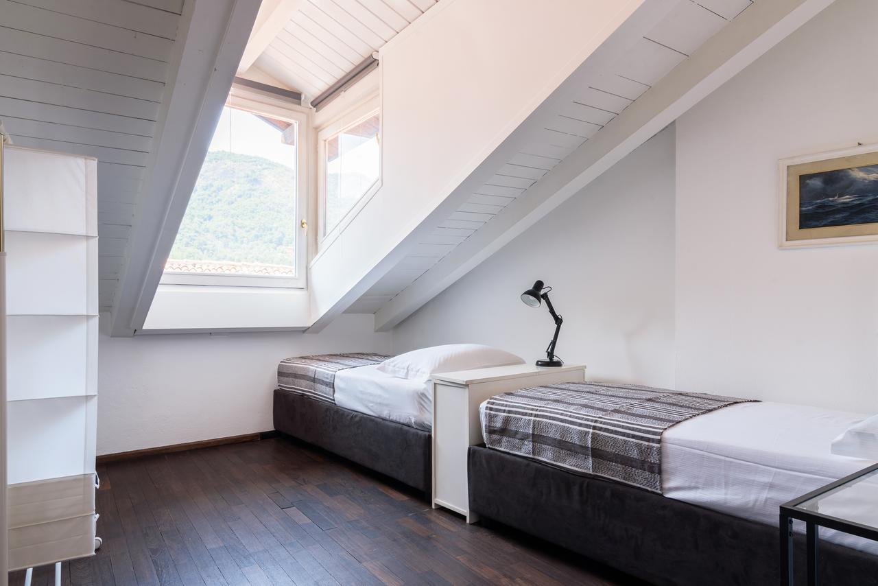 Palazzo Del Pero Luxury Attic - byMyHomeinComo Exterior foto