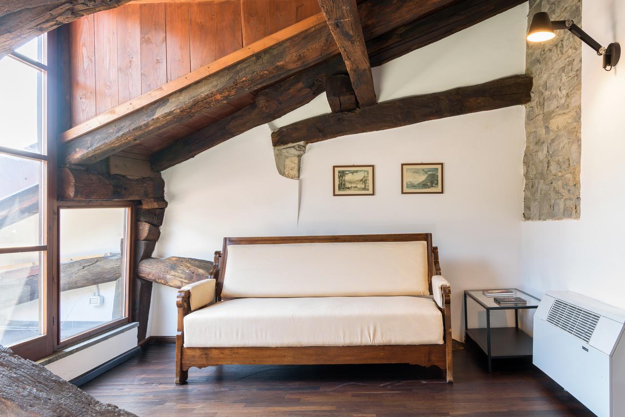 Palazzo Del Pero Luxury Attic - byMyHomeinComo Exterior foto