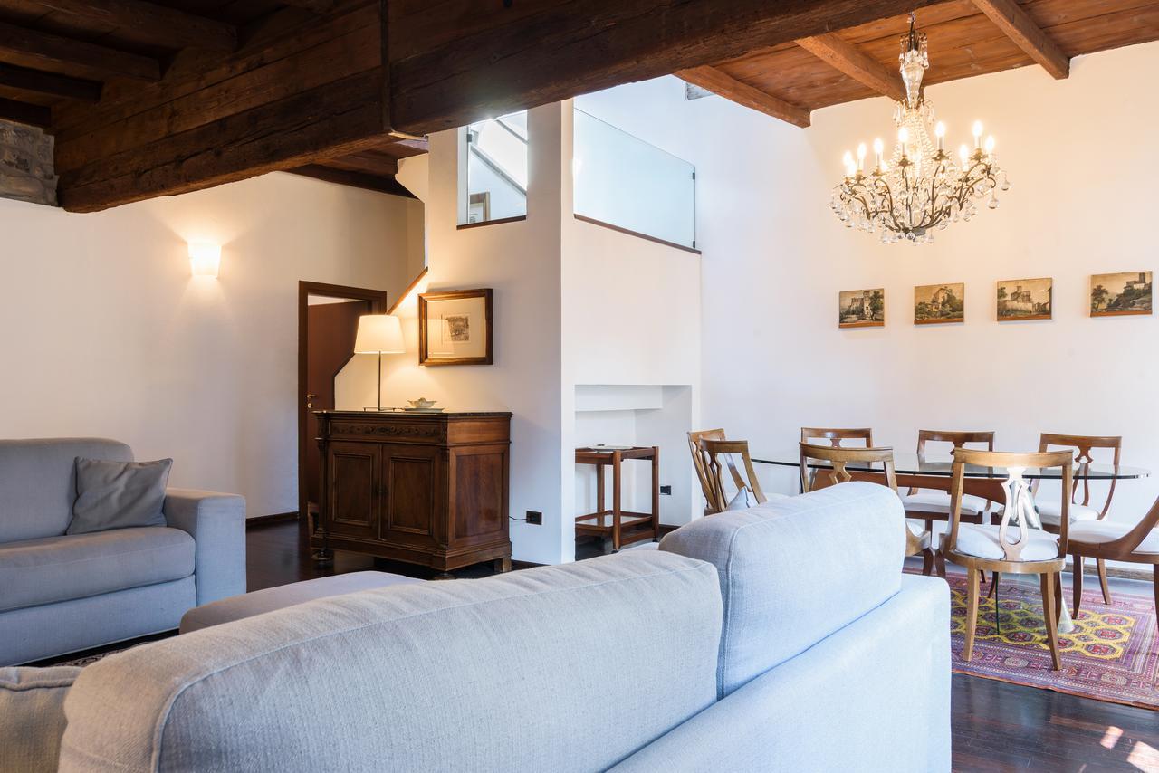 Palazzo Del Pero Luxury Attic - byMyHomeinComo Exterior foto
