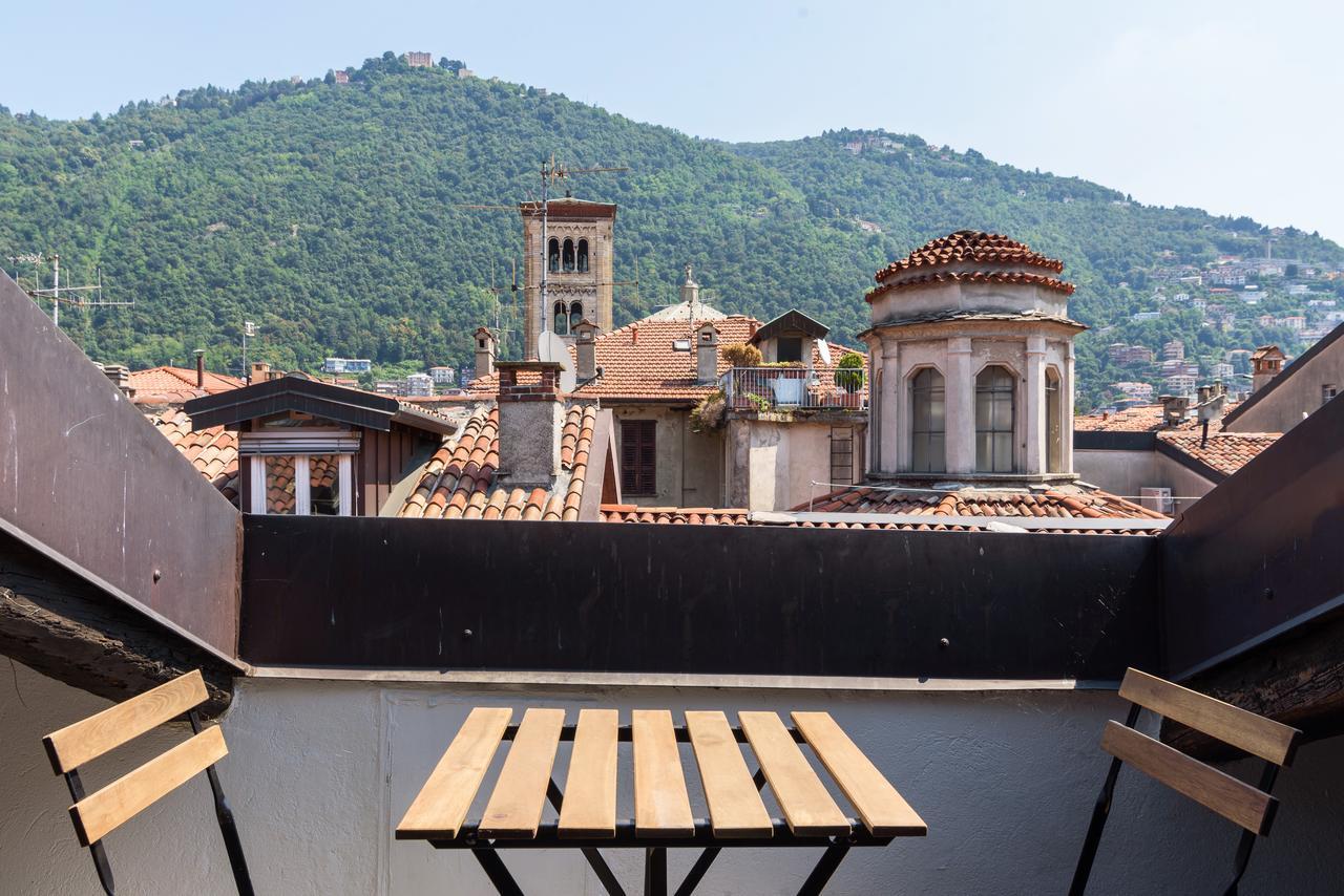 Palazzo Del Pero Luxury Attic - byMyHomeinComo Exterior foto